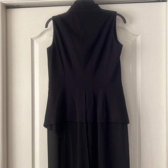 Fully lined formal Vest with added sheer fabric. - Picture 8 of 11
